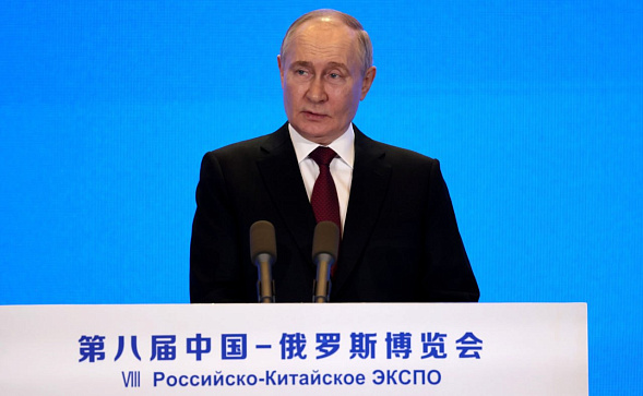 Президент России Владимир Путин заявил о растущем объеме экспорта рыбы и других морепродуктов между Россией и Китаем