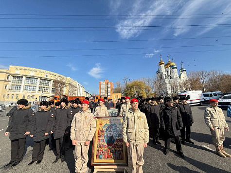 К Дню народого единства: курсанты ВУЦ Дальрыбвтуза приняли участие в крестном ходе 4 ноября