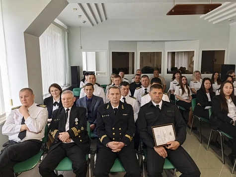 Инспекторы рыбоохраны получили ведомственные награды